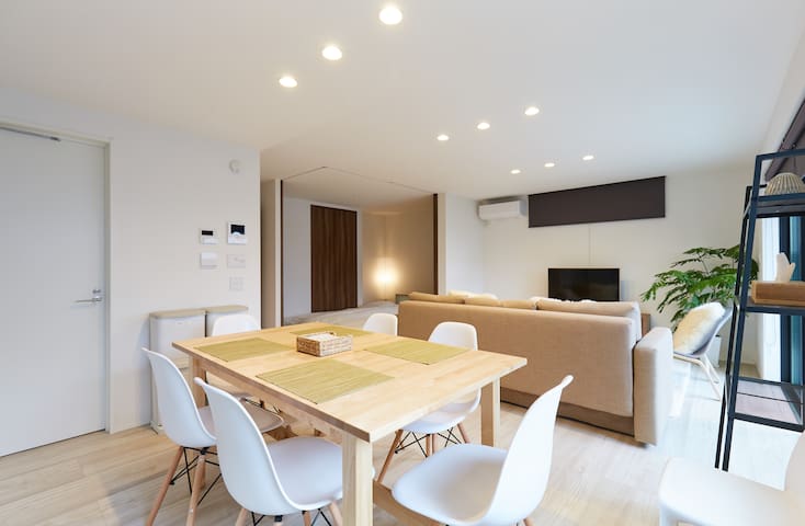 Modern 3-Bedroom 80m2 Apartment near Shibuya! gallery image 3