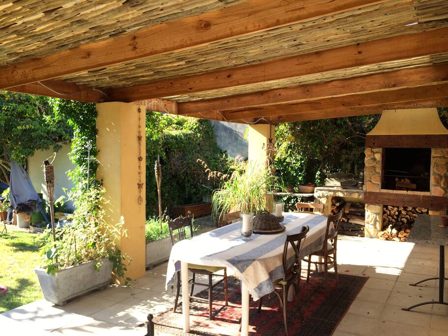 Entertainment area / outdoor braai