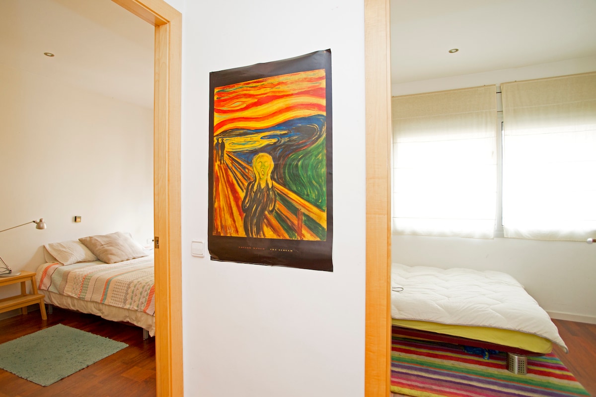 ห้องนอนเตียงใหญ่ 2 ห้องพร้อมเตียงใหญ่!