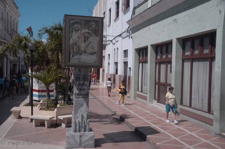 Font`s House, Midaimys and Guillermo.