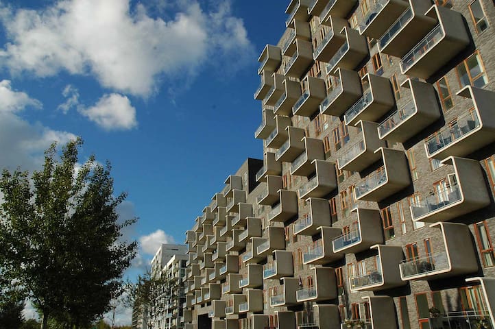 Stor lejlighed tæt på Bella Center og Royal Arena