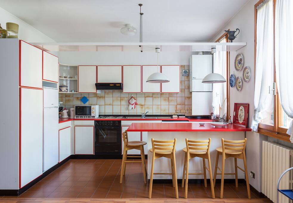 Kitchen and dining table