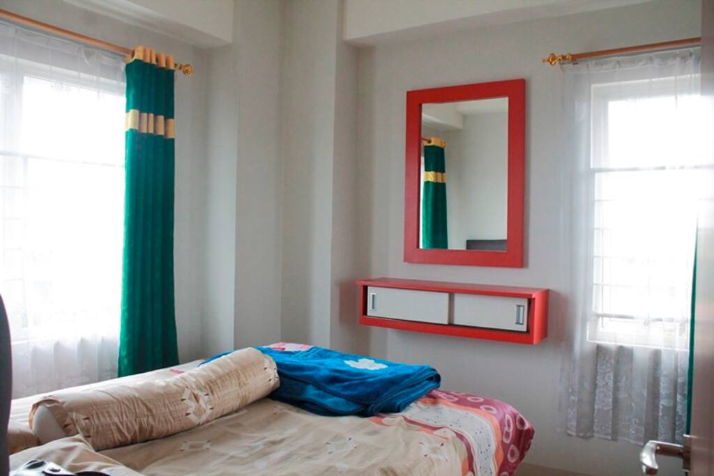 Bedroom 1 - Queen size bed