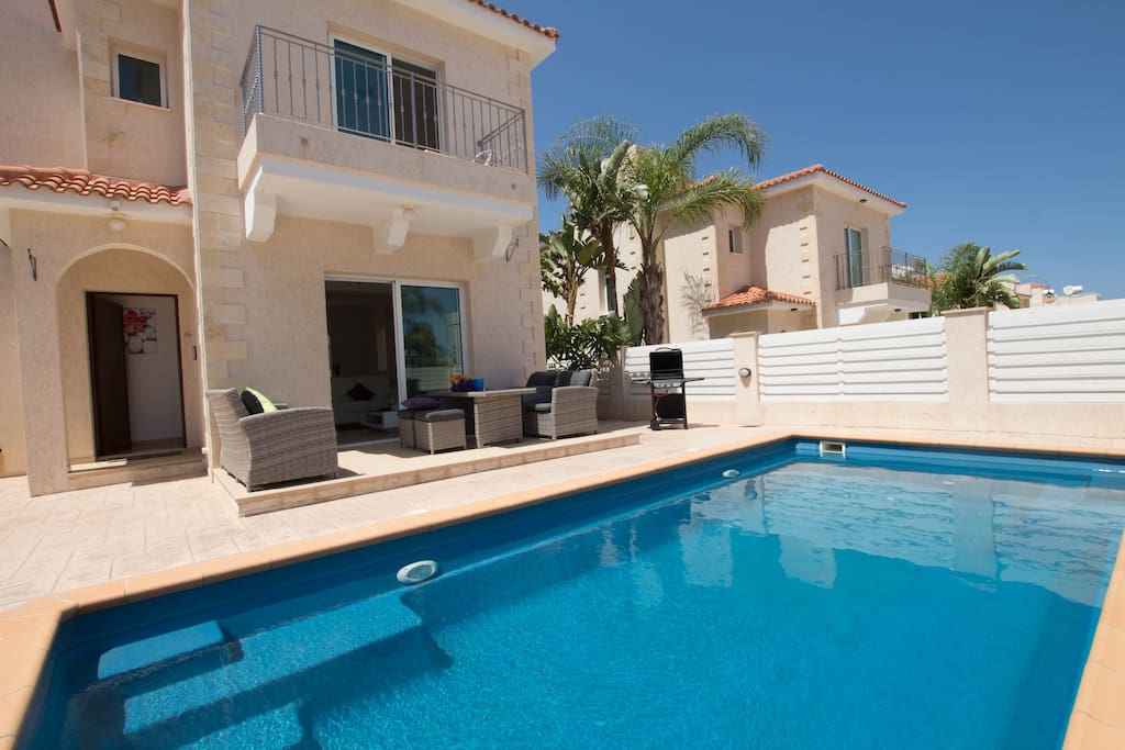 Pool With Roman Steps