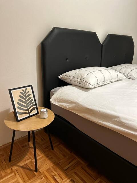 Una Apartment