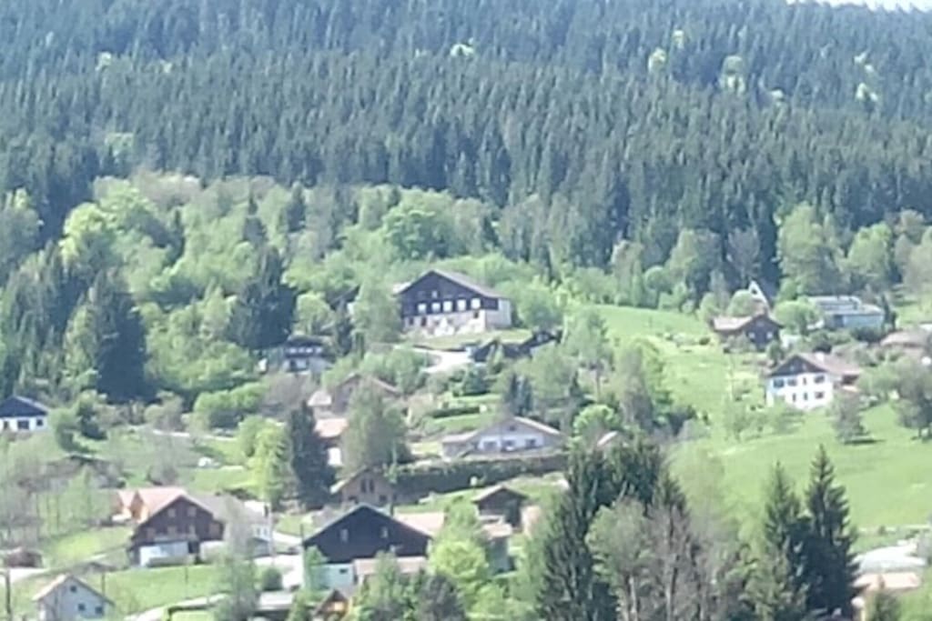 Emplacement du chalet à flan de montagne