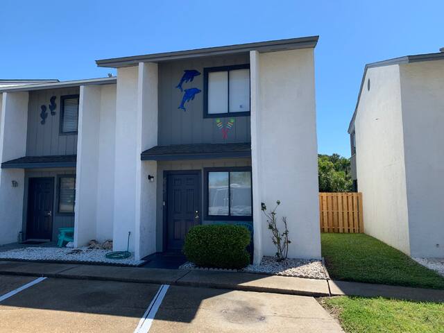 Private Beach Home near Frank & Pier Park & Ocean