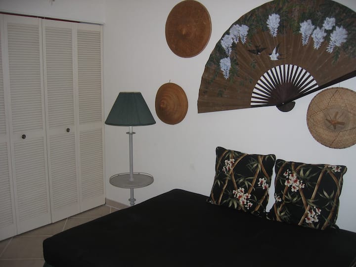 საძინებელი 1