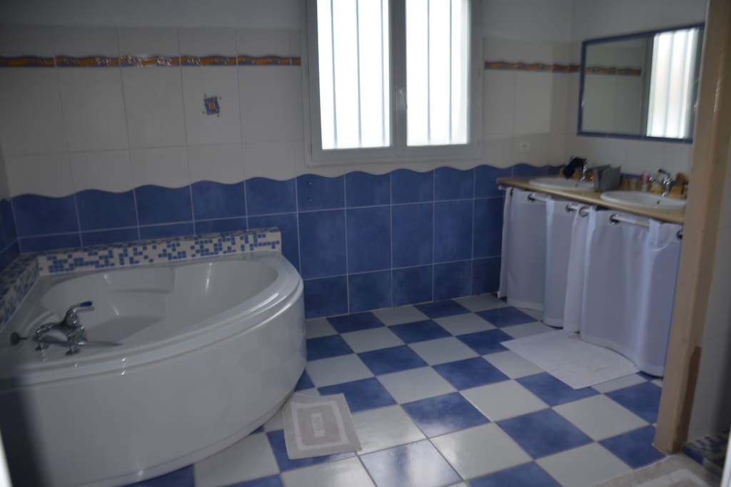 Salle de bain 1
