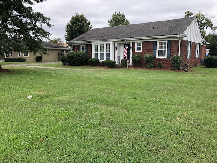 The Middle Tennessee House Houses for Rent in Murfreesboro, Tennessee