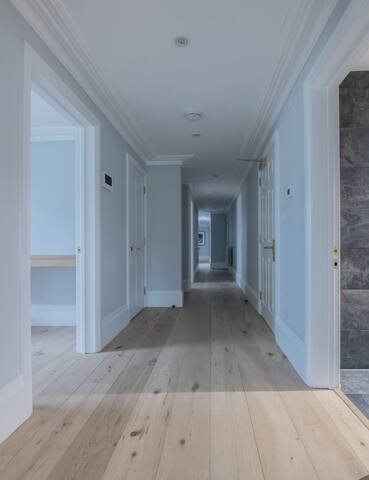 MANN Kensington Penthouse 4 Bedroom apartment gallery image 5