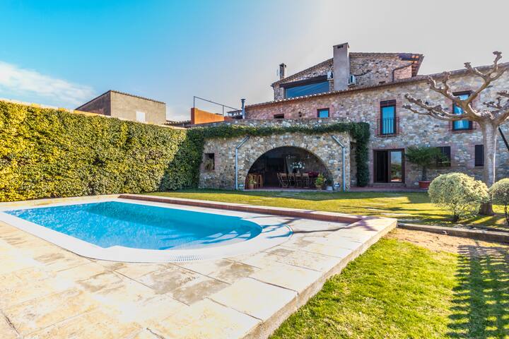 CAN ROST ENJOY THE TRANQUILITY AND PEACE gallery image 2