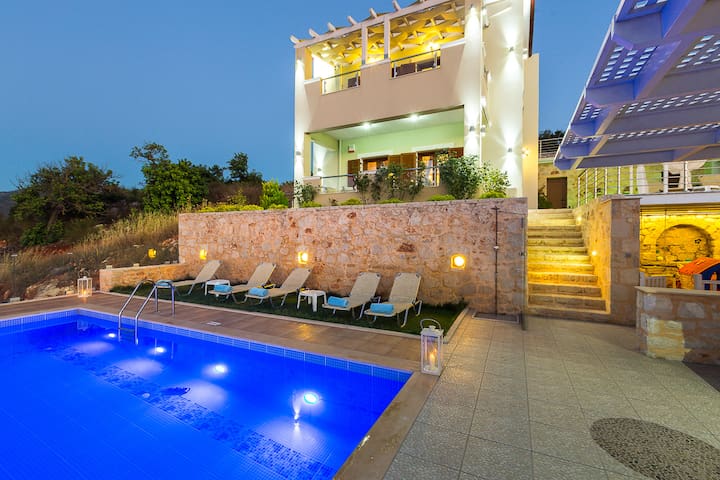 Kampos Villas, Nature Living with Heated Pool gallery image 4