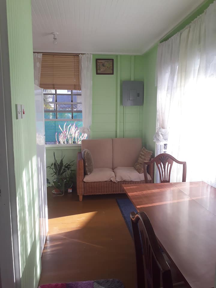 Gold's Hide Away: Swim, Relax, Surfing, Fishing - Barbados
