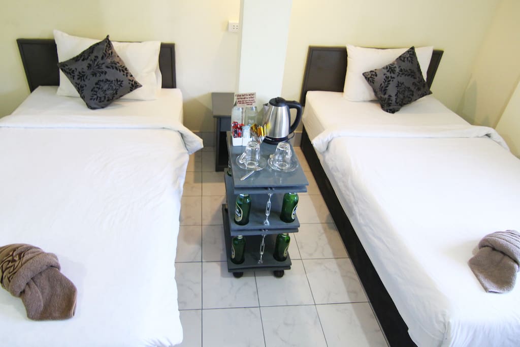 Standard *upcycled* A/C Twin Room w/ two Beds. Cofffee & Tea Facilities