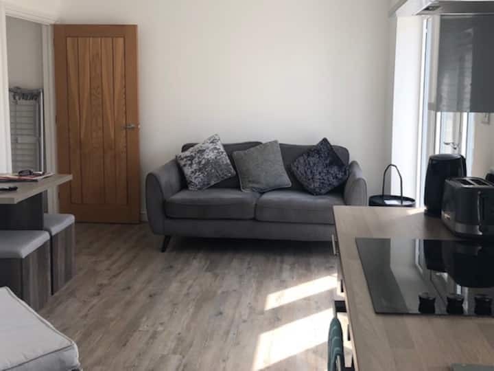Beautiful Annex With Outdoor Space And Sea View. - Bexhill-on-Sea