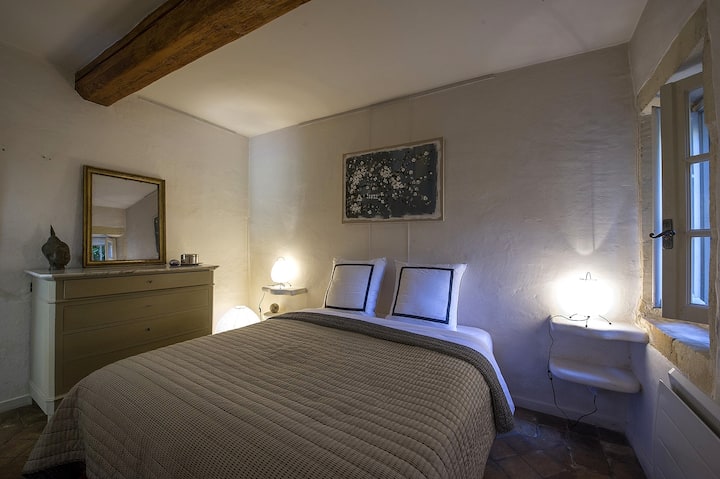 Begane grond slaapkamer met tweepersoonsbed/ gelijkvloers tweepersoonsbed