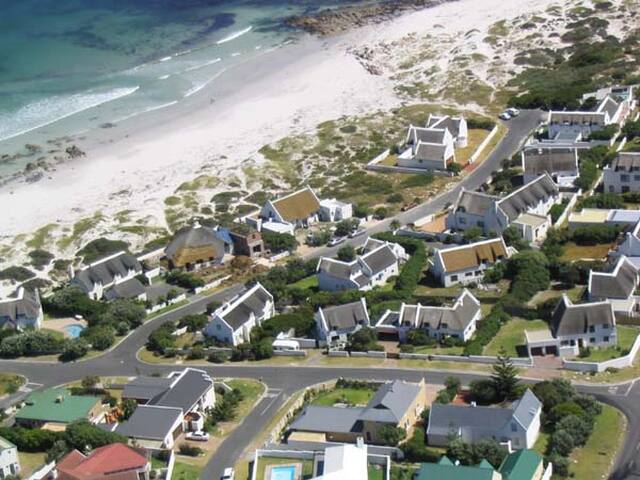 Ocean Cottage (at that point you can see!) gallery image 5