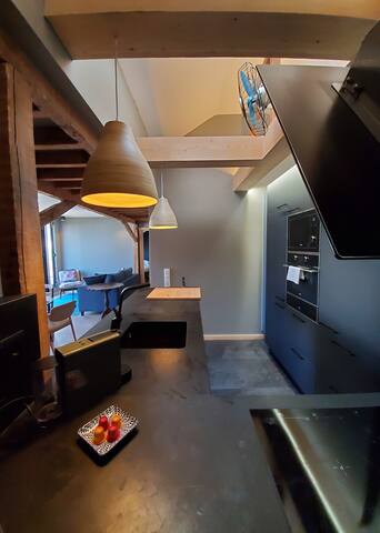 Terrasses, vue Tage et Christ Roi. Roof-top Lisbon gallery image 2