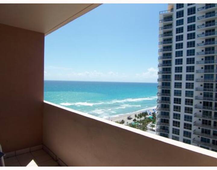 Oceanfront 1 Bedroom 2 Bath Penthouse