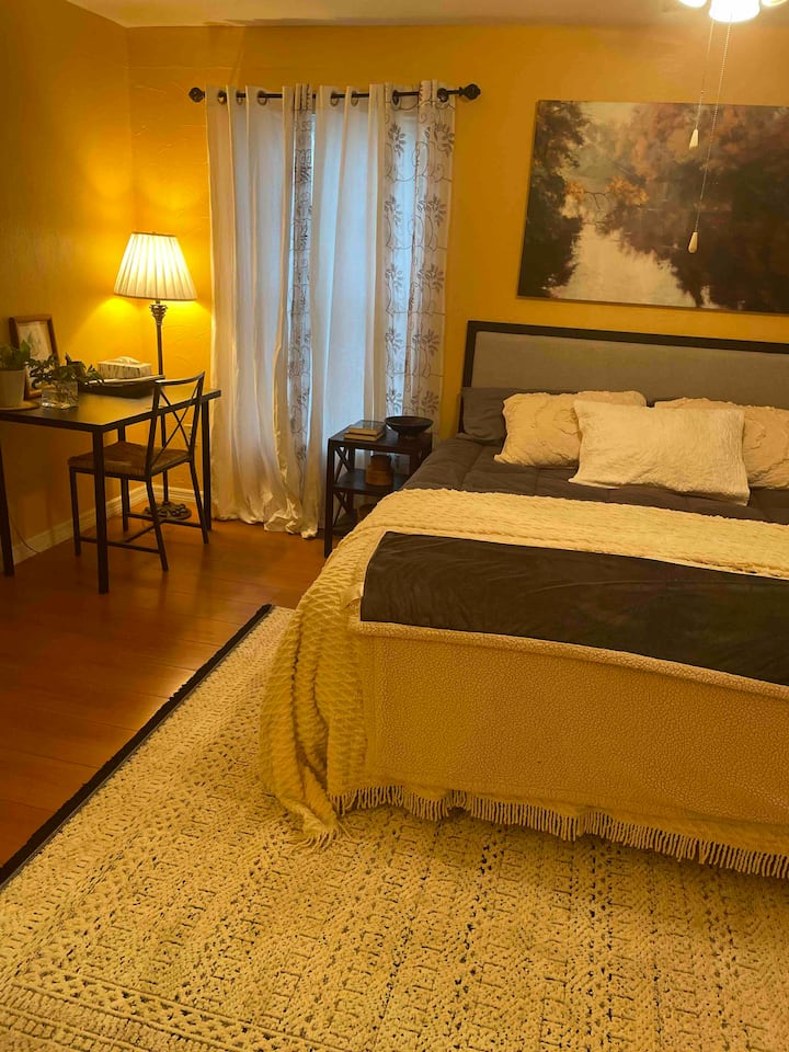 Private Room Ladies Only w/Bathroom, Winter Park