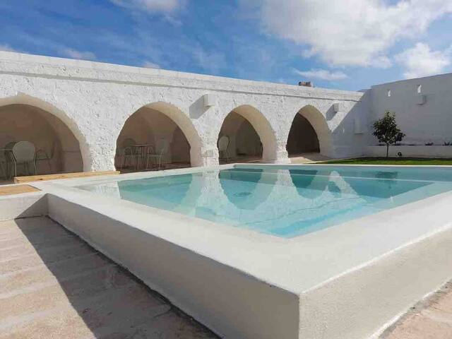 Panoramic Villa with pool and private beach gallery image 3