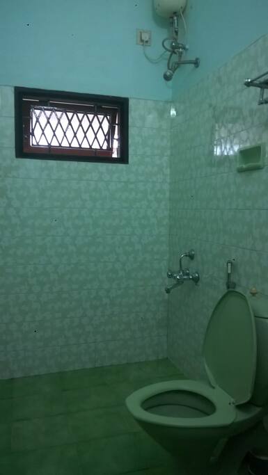 Bath Room 2