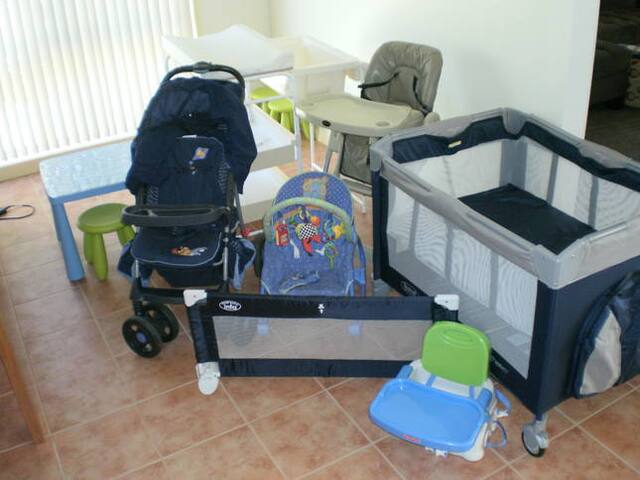 Arlington Beach Home gallery image 4