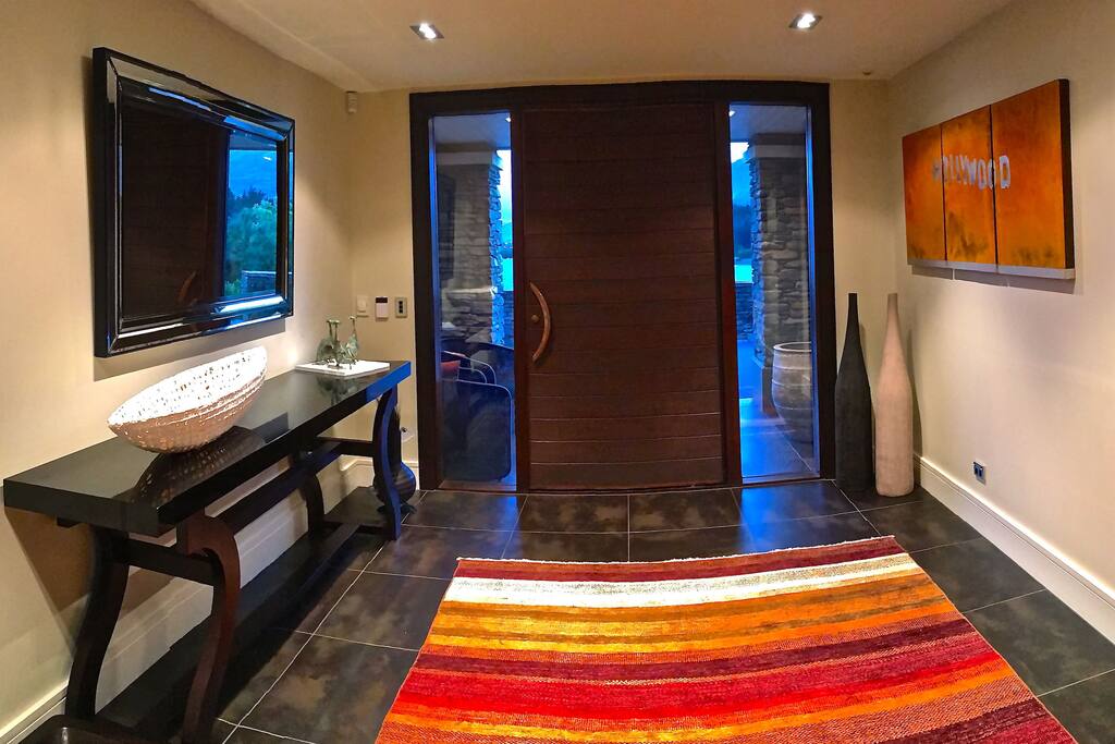 Spacious entry foyer