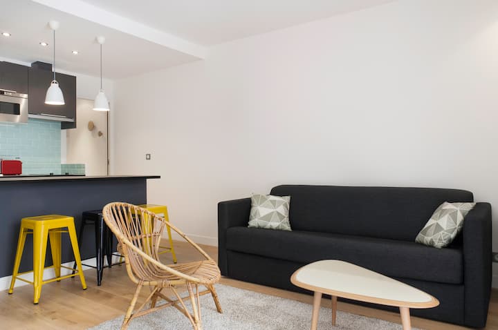 Nice apt with balcony near Bastille