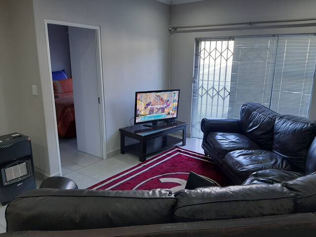 Luxuriously Laid on Long Acre gallery image 2