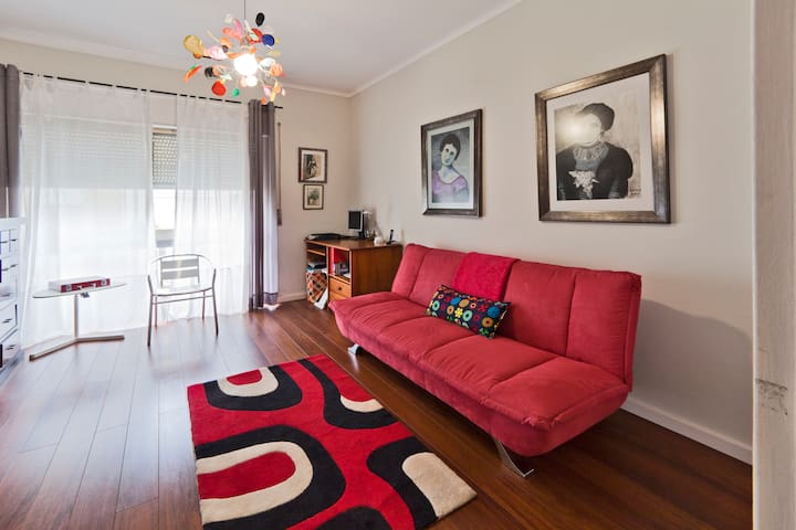 Books & Company . To relax and be happy .