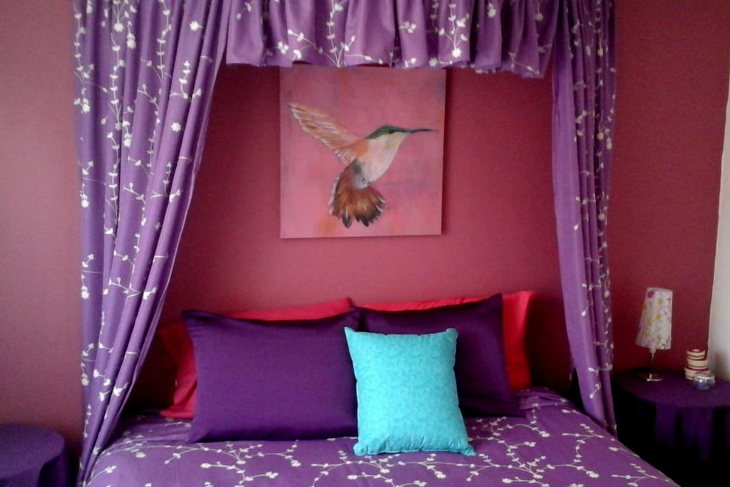 Hummingbird Room