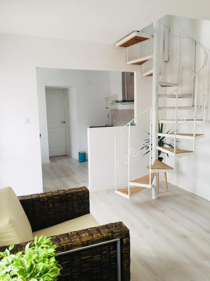 Bright Townhouse In Mountain Village With Sea View - Torre del Mar