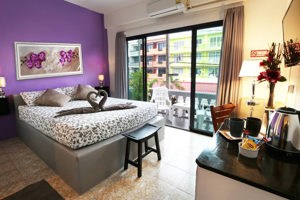 Guest room