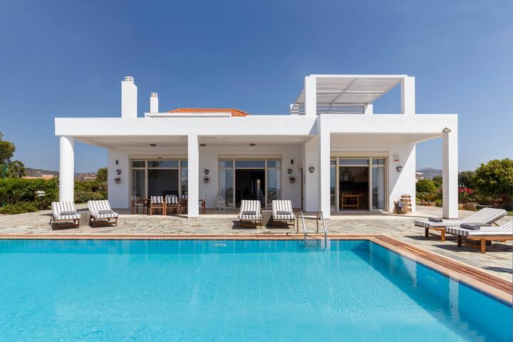 Belvedere Beachfront Villa in Rhodes gallery image 2