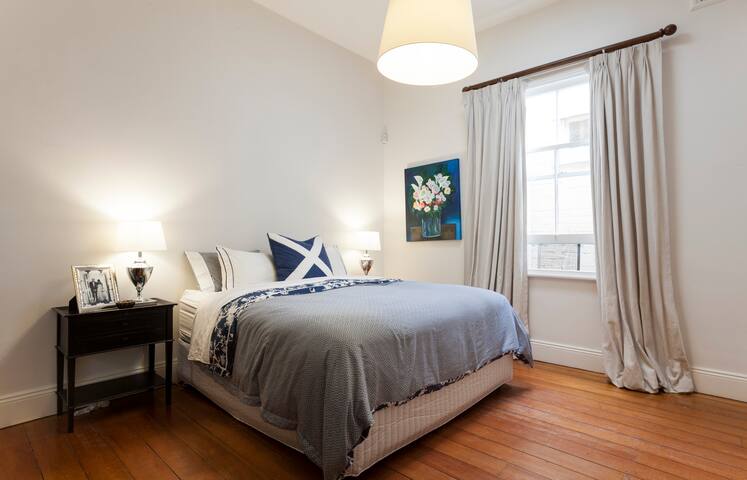 CHARACTER FILLED MOSMAN HOME gallery image 5