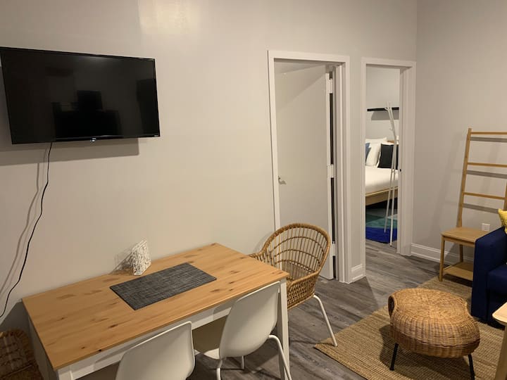 Urban and Cozy Apartment super close to NYC