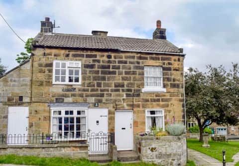 Romance or a rest at The Nest Castleton,Whitby!
