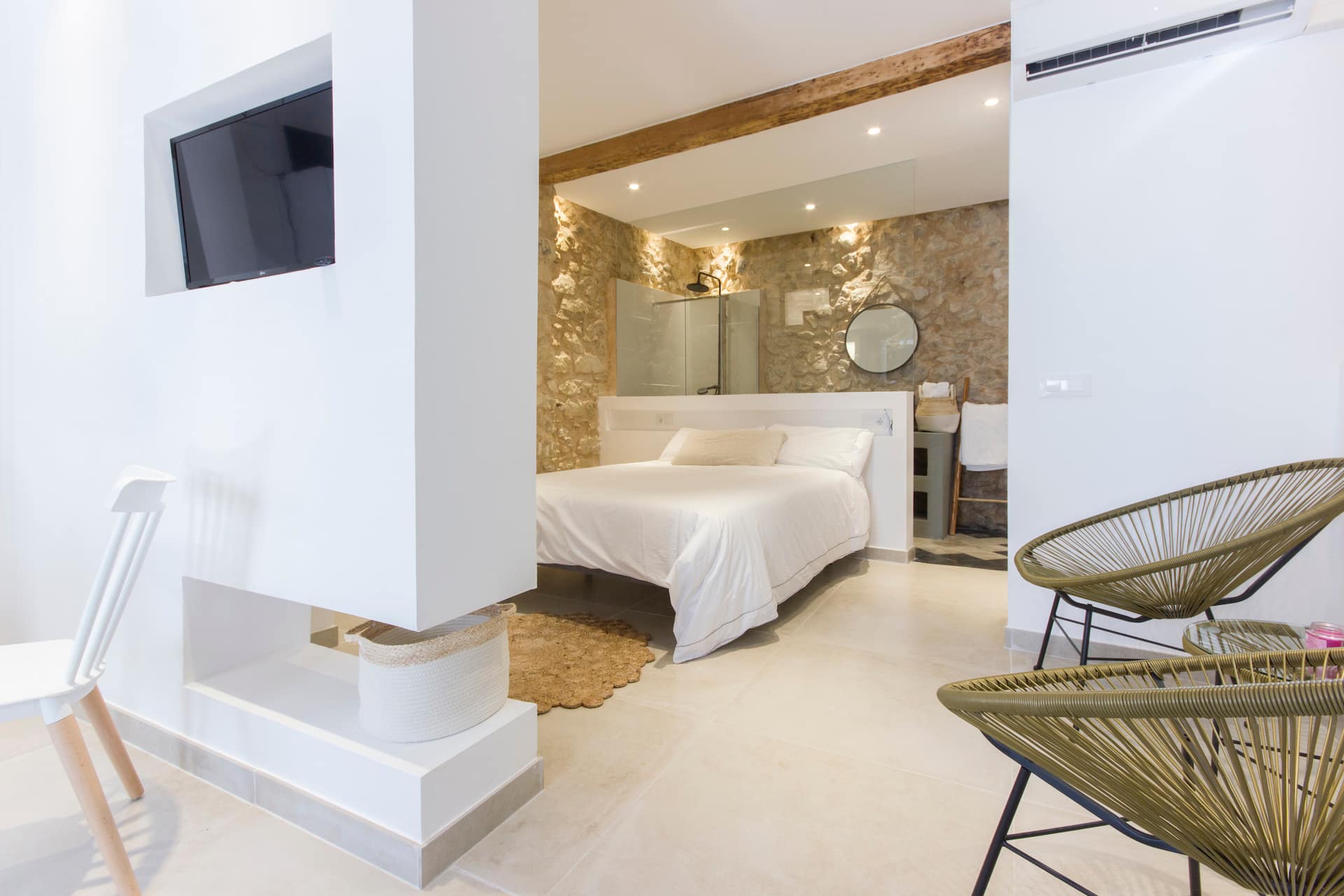 Luxe Balcony Apt LaBonita SantaCruz old town/beach