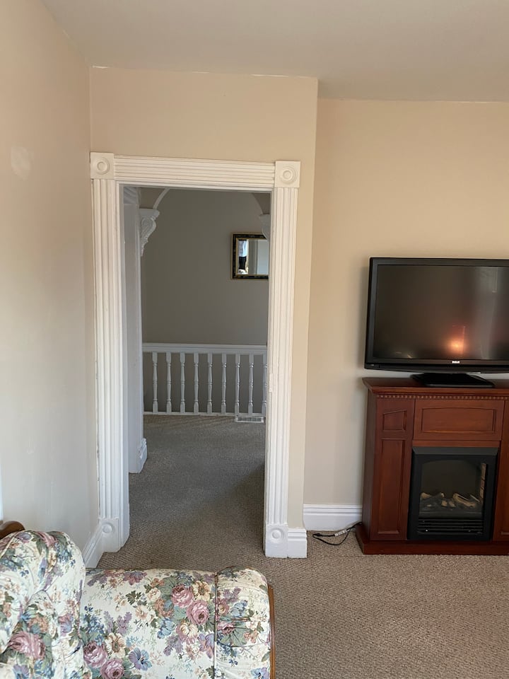 Private, Spacious And Bright. Wonderful Spot - Peterborough, Canadá