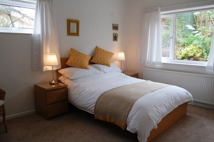 Dhomë gjumi e dyfishtë.