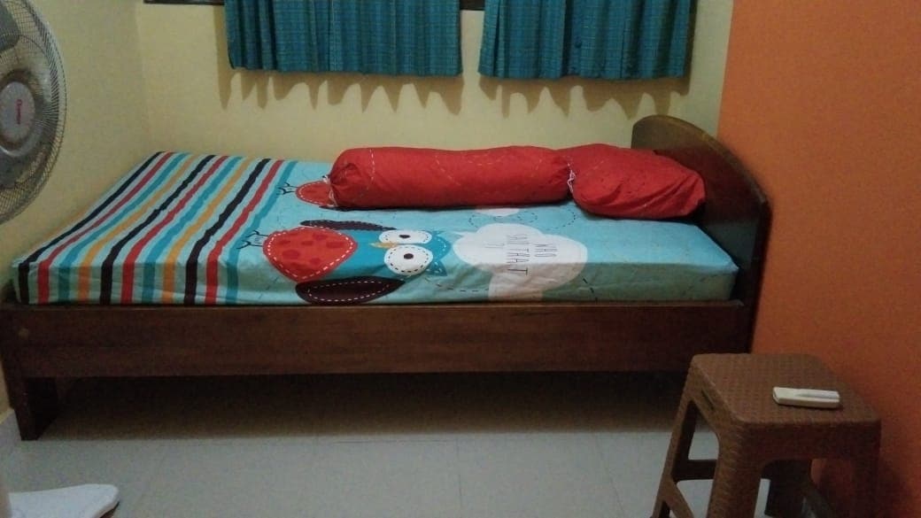 带双人床的第二间卧室