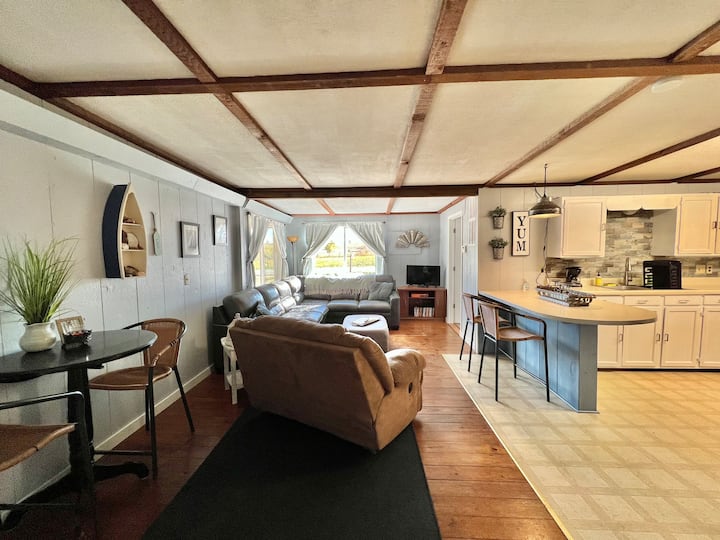 Neodesha Vacation Rentals & Homes Kansas, United States Airbnb