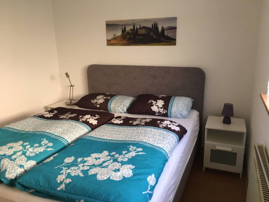 Schlafzimmer mit Boxspring Bett