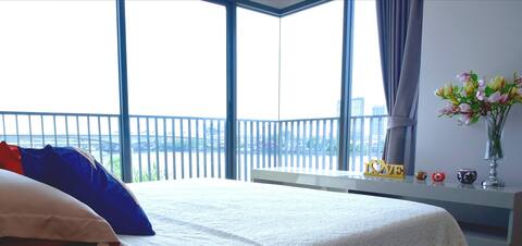 Politan​ Breeze on Chao Phraya River