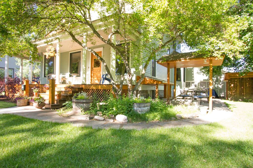 Apartment in Historic Bozeman Home - Apartments for Rent in Bozeman