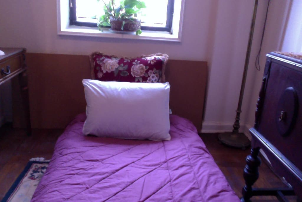 Single Bedroom