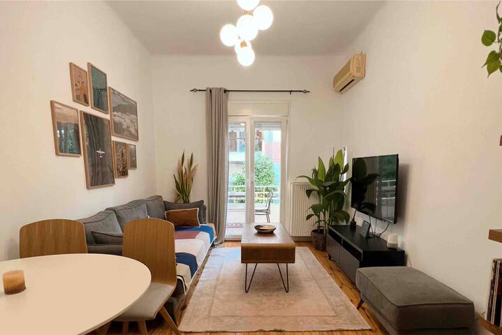 Nomas SKG – 2 Bedroom Stylish Apartment gallery image 2