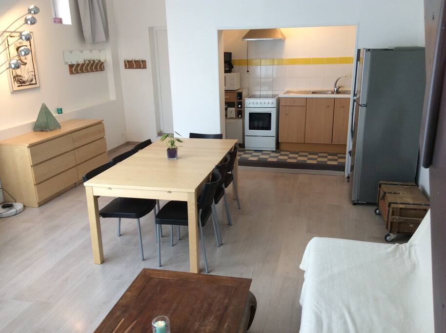 Salon-Séjour-Kitchenette RDC